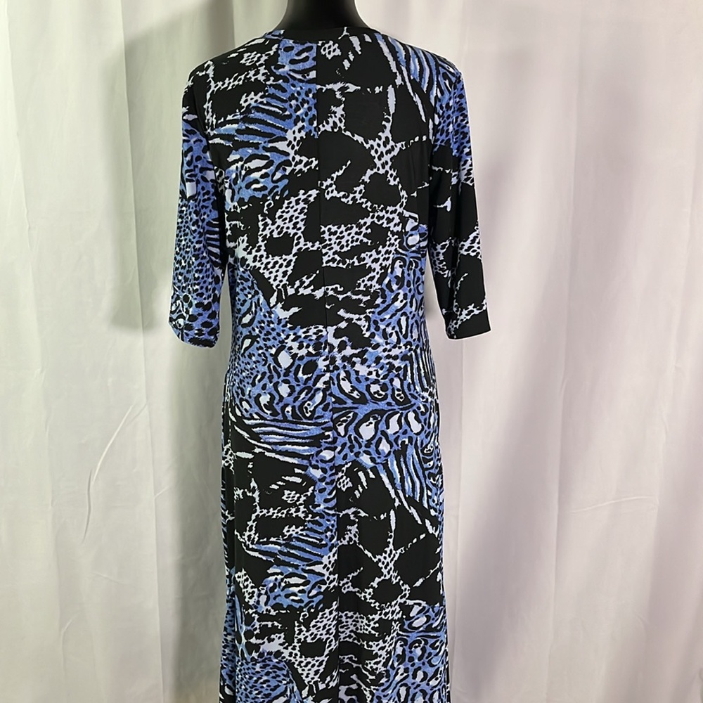 NWT Attitudes by Renee Black & Blue Animal Print V-Neck Maxi Dress - Picture 3 of 16